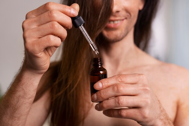 Czy olejowanie to klucz do zdrowych i lśniących włosów?