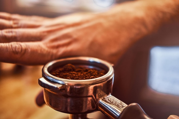 Sztuka parzenia espresso: Krok po kroku do perfekcyjnej filiżanki